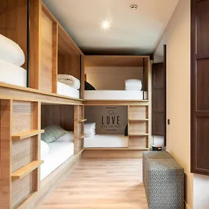  Hostel Toc